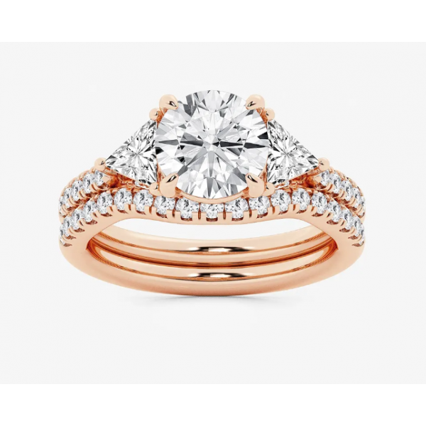 Round Lab Grown Diamond Three-Stone Bridal Set in 14K Rose Gold – 3.26 Total Carat Weight IGI Certified 2.00 CT Center · Multi-Diamond Accent Design